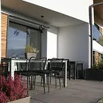 Montreux Holiday Home Ferienhaus Montreux
