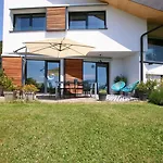 Montreux Holiday Home Ferienhaus Montreux