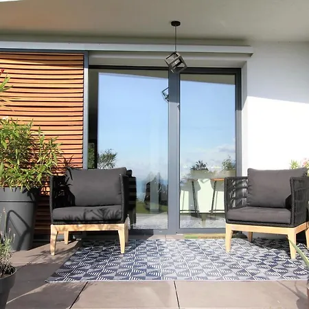 Montreux Holiday Home Dom wakacyjny *