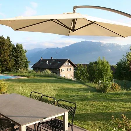 Vakantiehuis Montreux Holiday Home Montreux