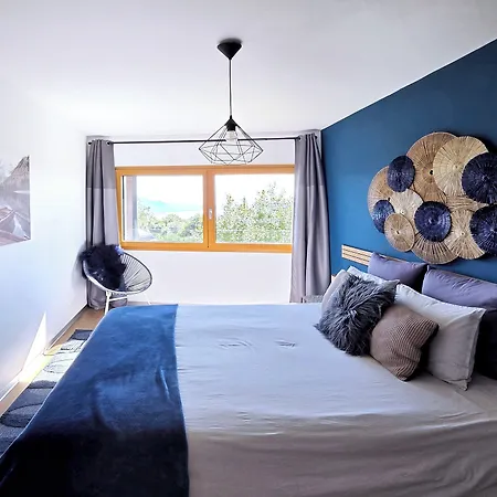 Vakantiehuis Montreux Holiday Home *