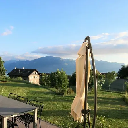Сasa de vacaciones Montreux Holiday Home