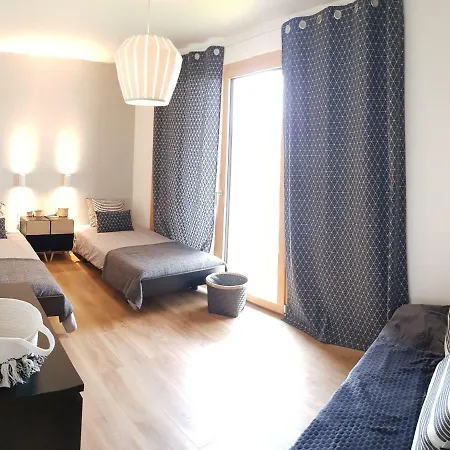 Dom wakacyjny Montreux Holiday Home *