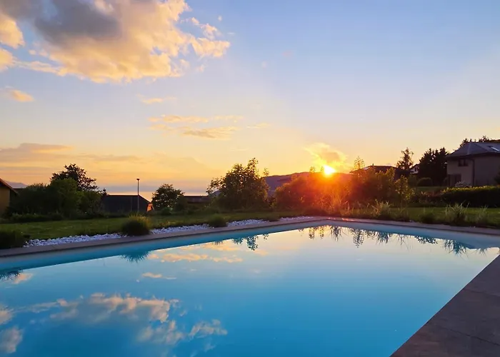 度假居 蒙特勒旅馆 *