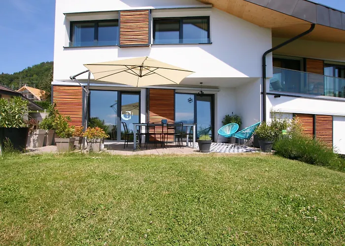 Montreux Holiday Home Prázdninový dům Montreux