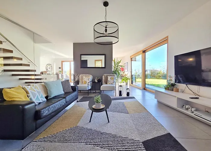 蒙特勒旅馆 * 蒙特勒