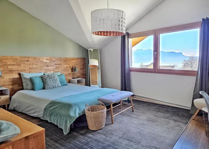 Prázdninový dům Montreux Holiday Home *