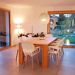 Montreux Holiday Home Montreux