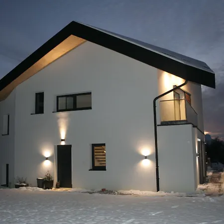 Montreux Holiday Home 몽트뢰