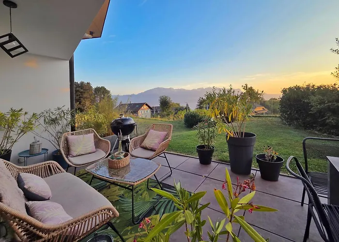 Ferienhaus Montreux Holiday Home *