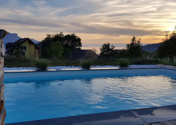 Montreux Holiday Home * Montreux