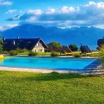 Montreux Holiday Home Montrö
