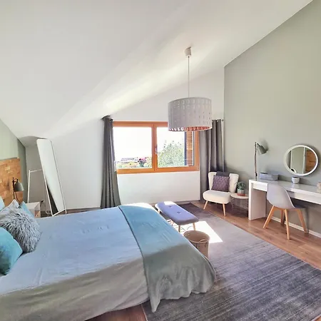 Montreux Holiday Home Dom wakacyjny