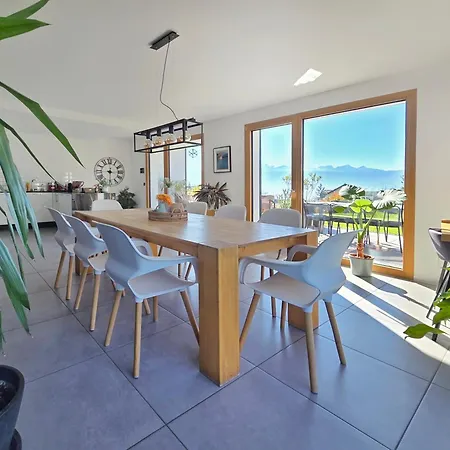 Montreux Holiday Home Montreux